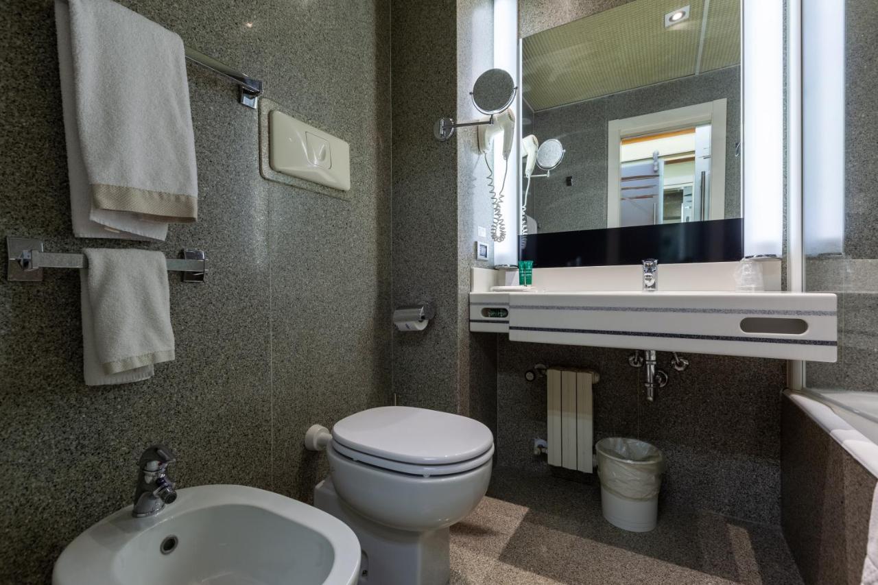Hotiday Hotel Milano Turro Zewnętrze zdjęcie